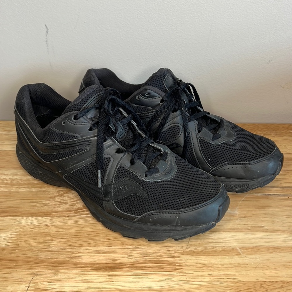 Saucony Cohesion mens sneakers 11W.